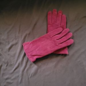 🌺Dazzling Pink Suade Gloves🌺
